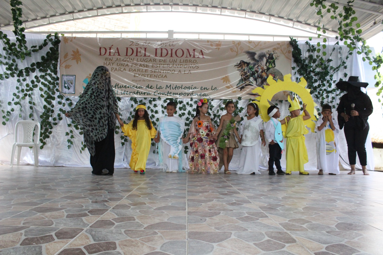 La palabra como puente de identidad: Celebración del Día del Idioma 